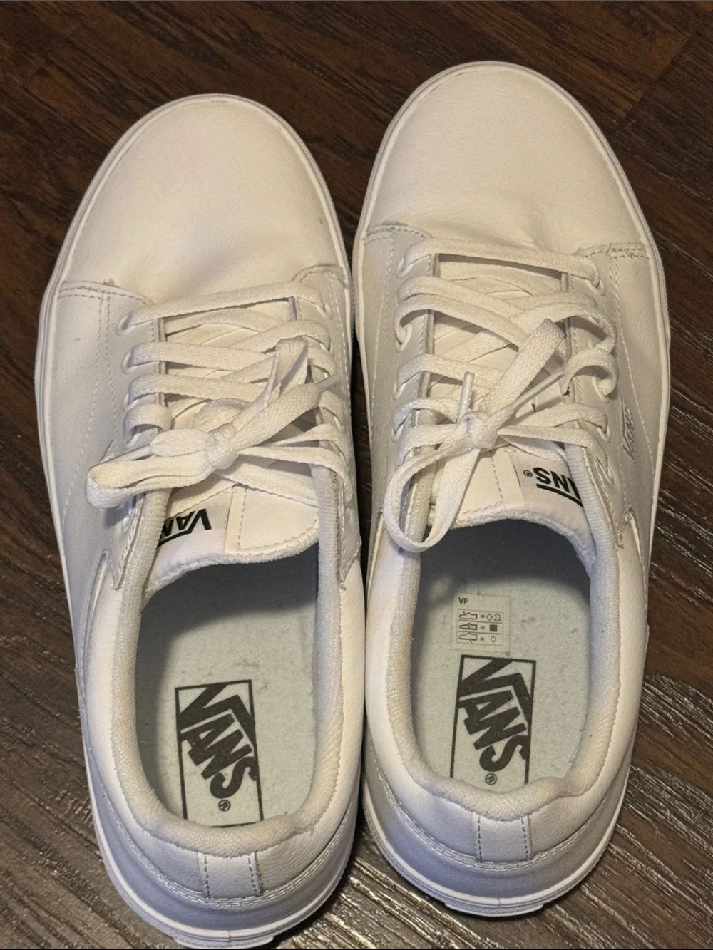 Vans Men’s Crispy White Low-Top Leather Sneakers